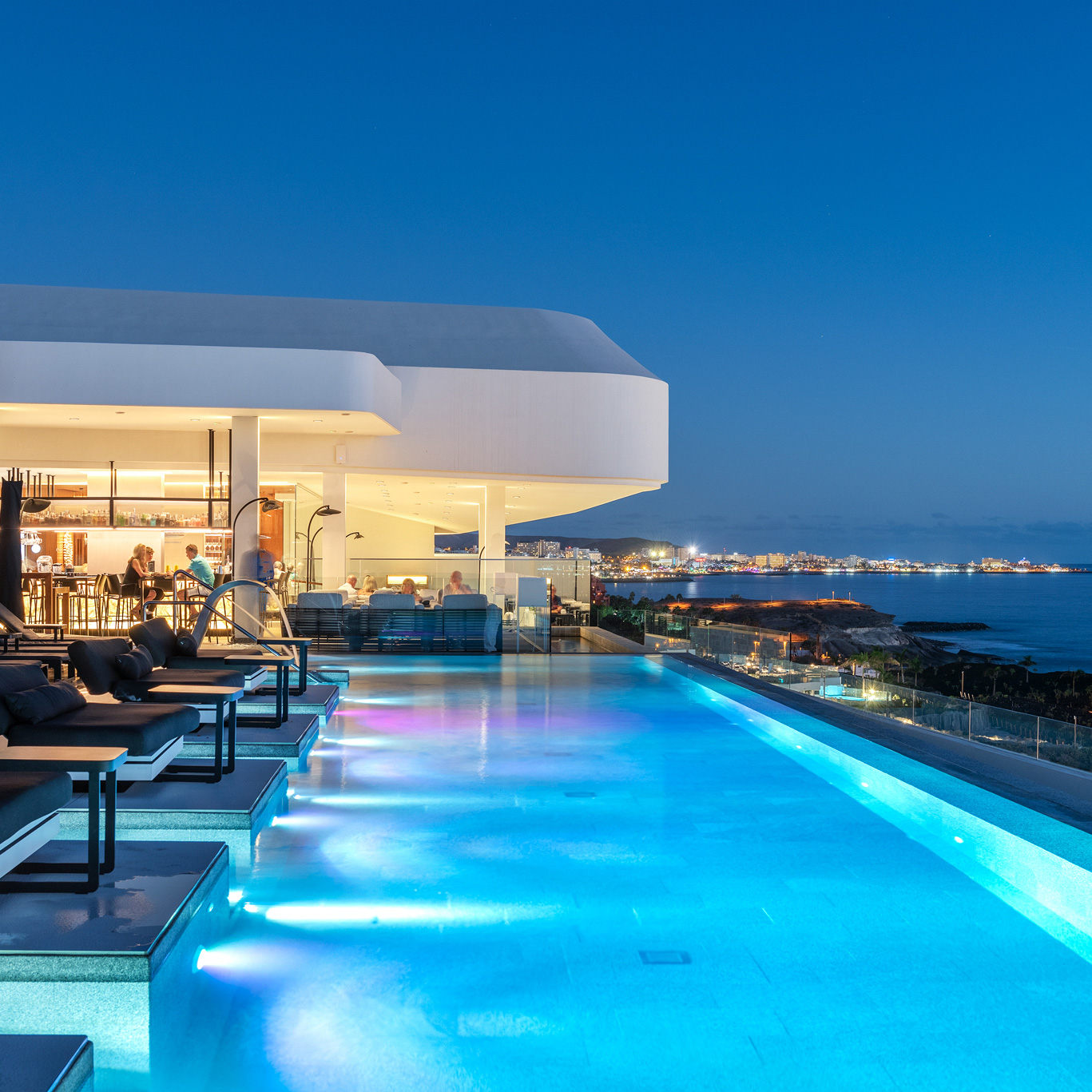 Maresia-Night-002-2048