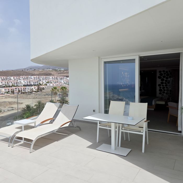 Panoramic Junior Suite 2401 – Corales Beach
