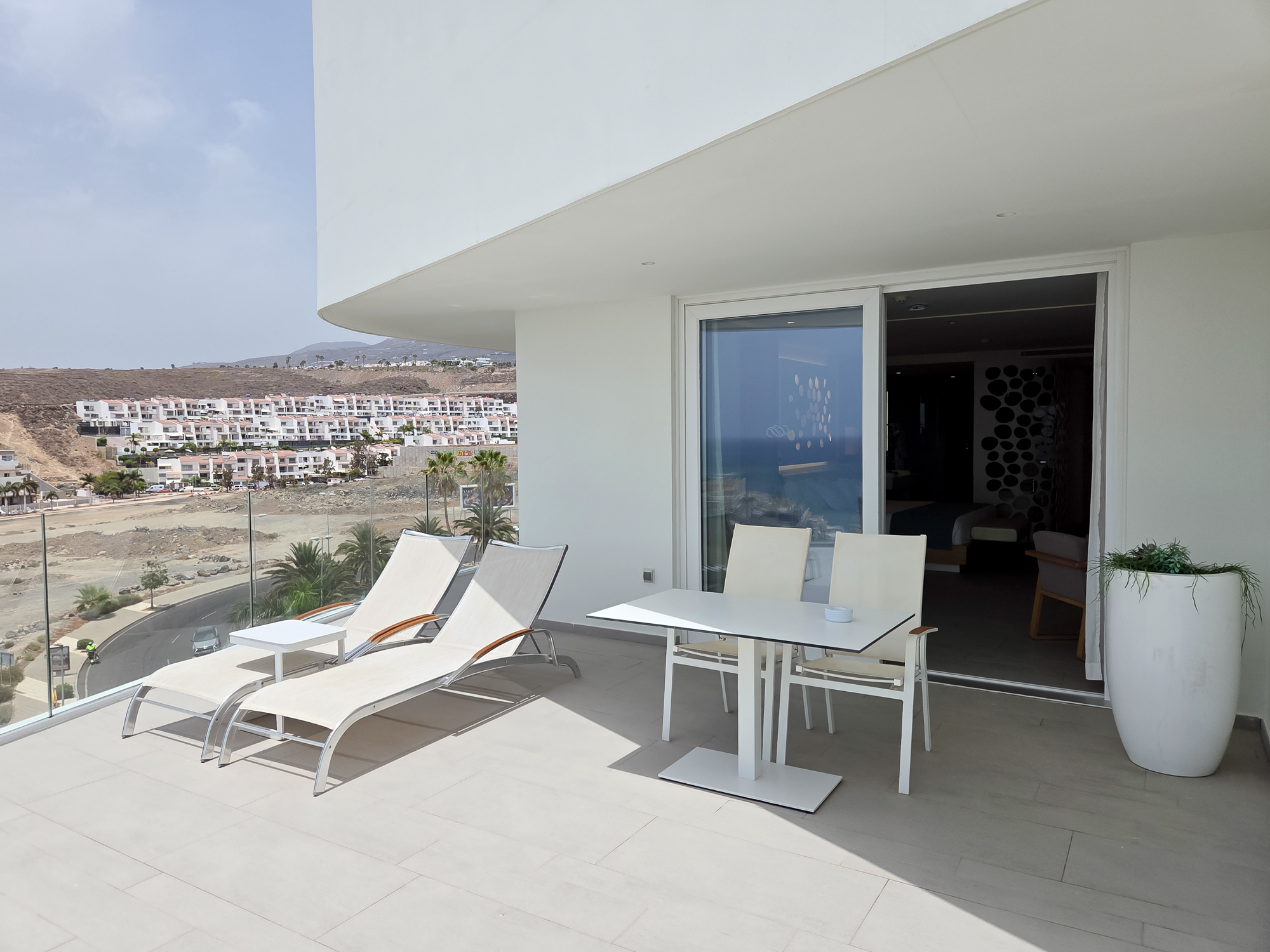 Panoramische Junior Suite 2401 – Corales Beach