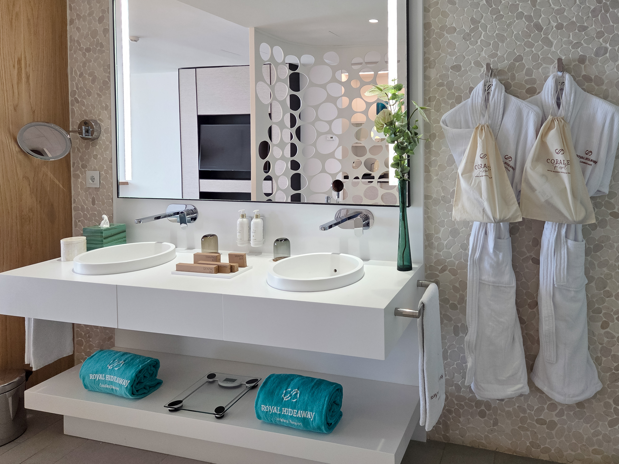 Corner Junior Suite 2401 with panoramic ocean views at Royal Hideaway Corales Beach in La Caleta, Tenerife.