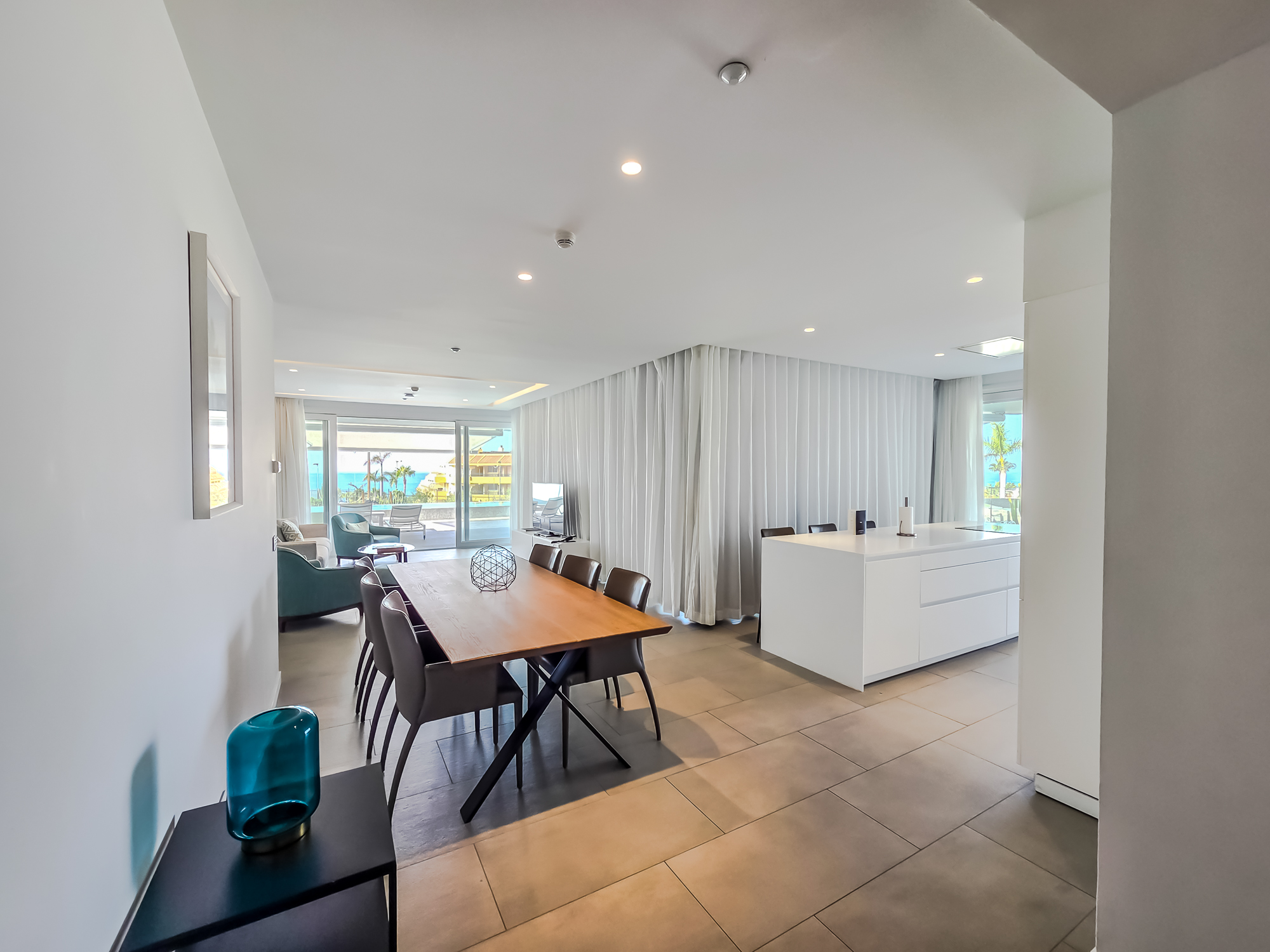 Royal Hideaway Corales Suites dupelx apartment interior and exterior