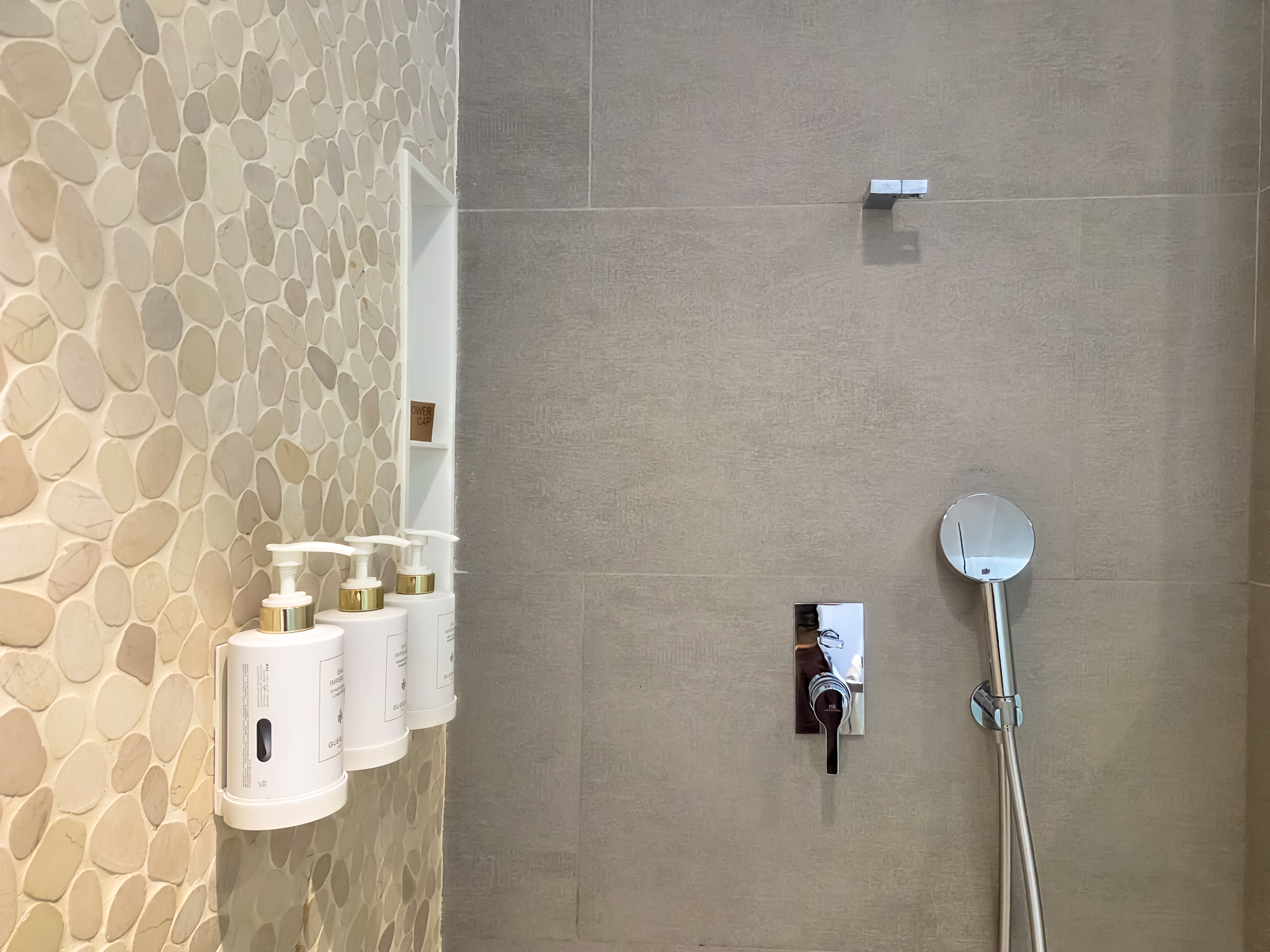 Royal Hideaway Corales Suites dupelx apartment interior and exterior