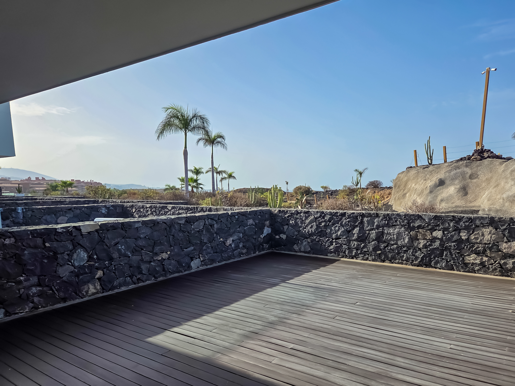 Royal Hideaway Corales Suites dupelx apartment interior and exterior