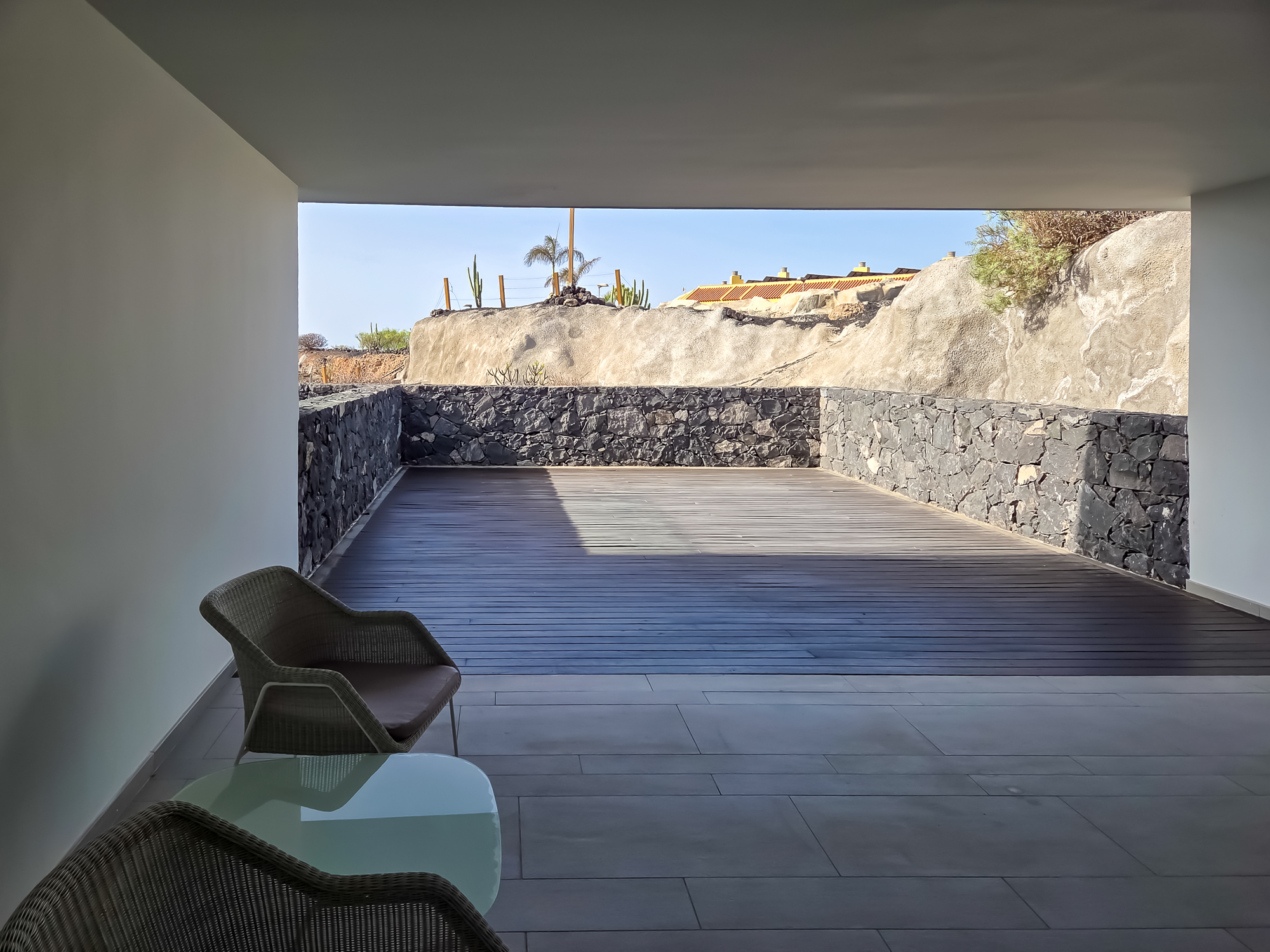 Royal Hideaway Corales Suites dupelx apartment interior and exterior